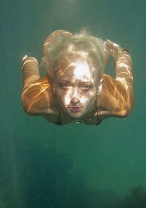 Underwater galleries
